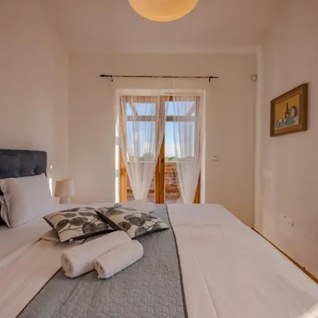 Sonne In Istria For 8 People - Pet Friendly With Private Pool Jursici