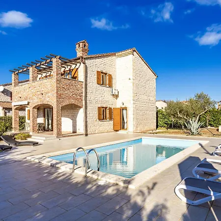 Villa Sonne In Istria For 8 People - Pet Friendly With Private Pool *