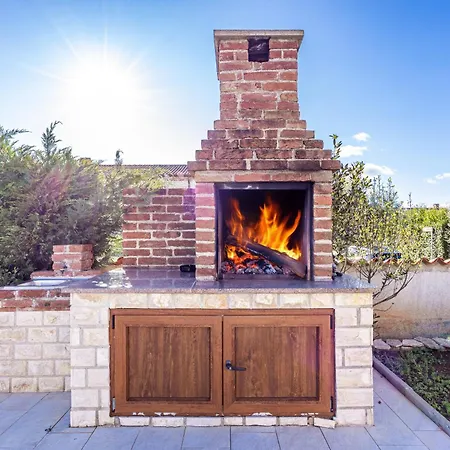 Sonne In Istria For 8 People - Pet Friendly With Private Pool Villa Juršići