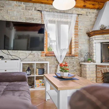 Villa Sonne In Istria For 8 People - Pet Friendly With Private Pool *
